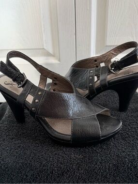 Sofft Black Leather Slingback Heeled Sandals